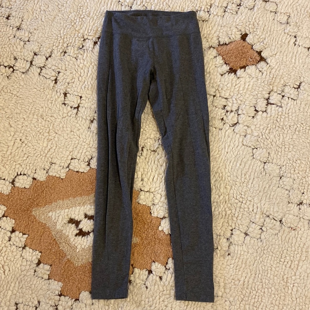 Grey leggings